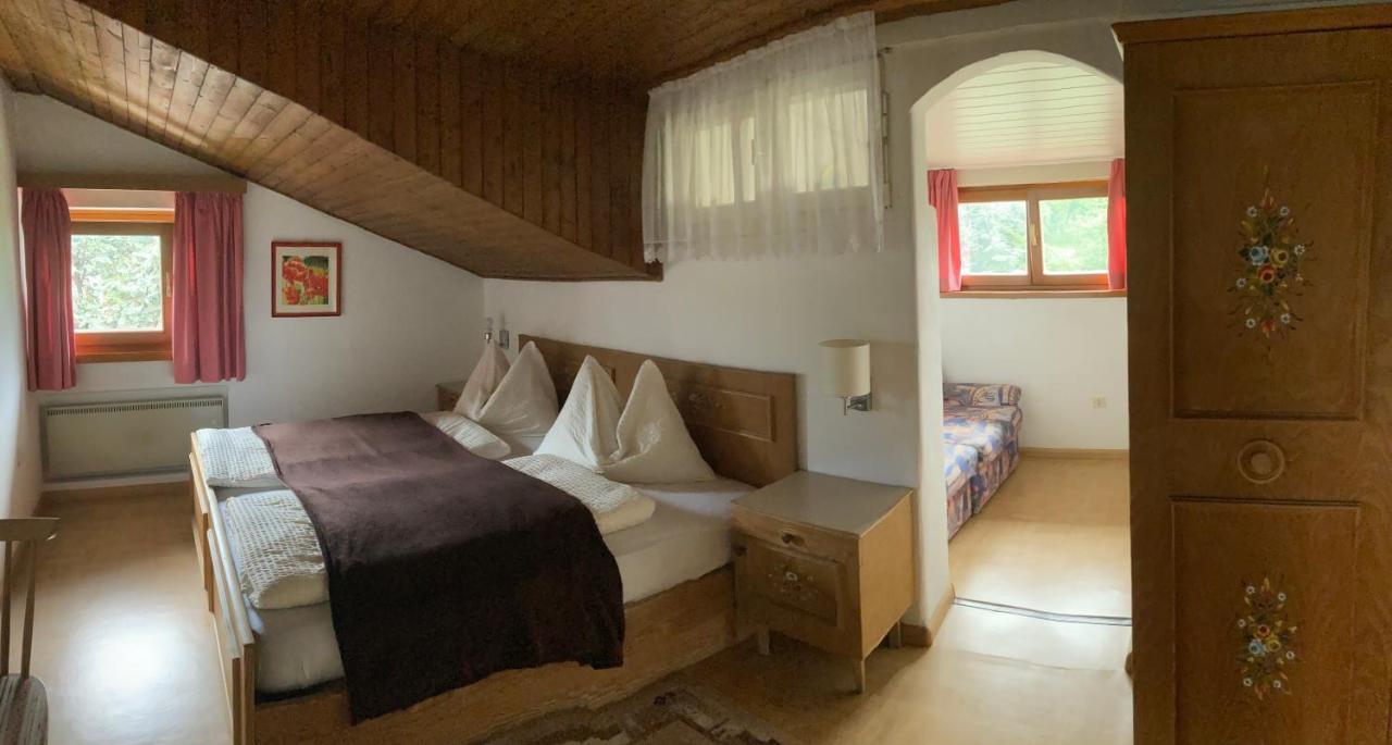 Bed and Breakfast Garni Guflhof Kaltern Exterior foto