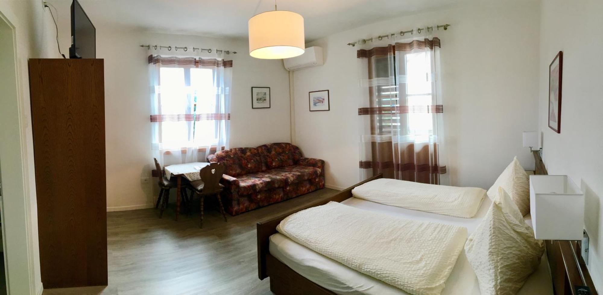 Bed and Breakfast Garni Guflhof Kaltern Zimmer foto
